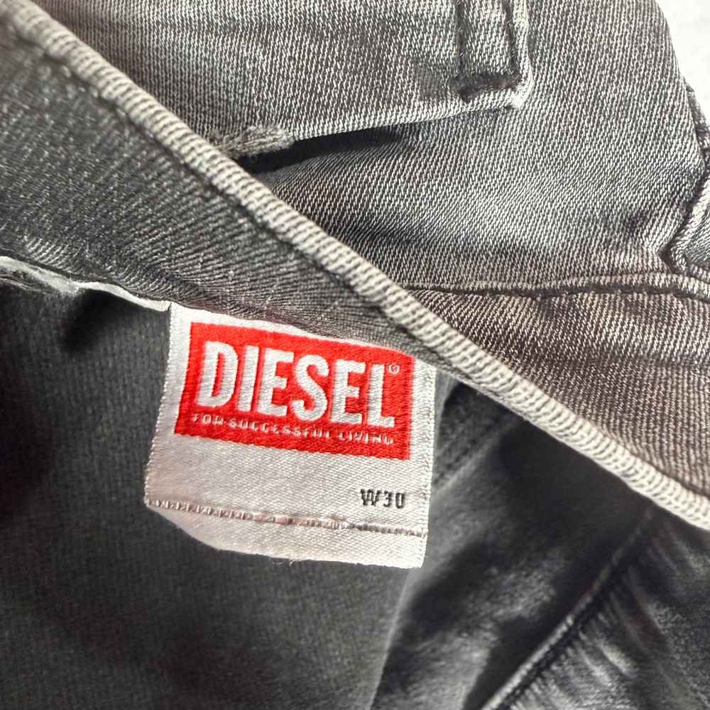 Diesel Grey Wash Slim Tapered Jeans Mens Size 30 Five Pocket Denim Faded Black - Picture 2 of 13